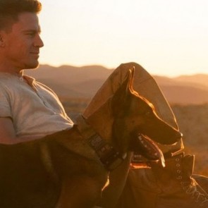Į filmo „Šuo“ režisieriaus kėdę sėdęs Channingas Tatumas nepabūgo iššūkių: 9 mėnesiai dresūros kursų nenuėjo veltui